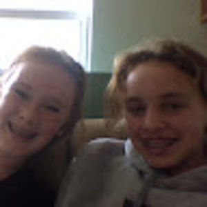 Meet your Posher, Anna perry